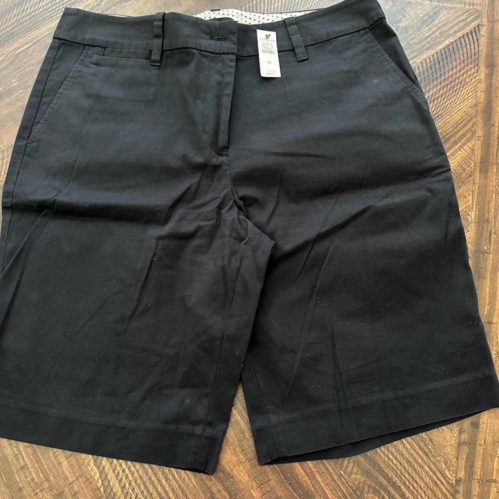 Talbots-Perfect Short 10 1/2”